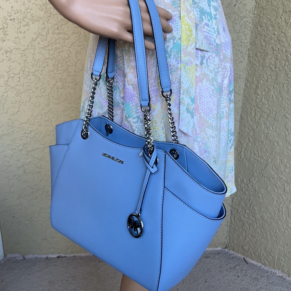 MICHAEL KORS LARGE CHAIN SHOULDER TOTE PALE BLUE COLOR - Picture 6 of 16